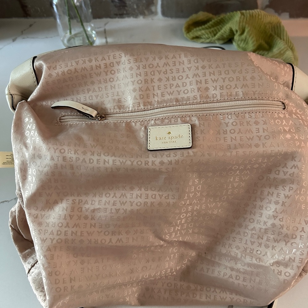 USED Kate Spade Cream Leather Shoulder Bag with Top Handles - Picture 12 of 16